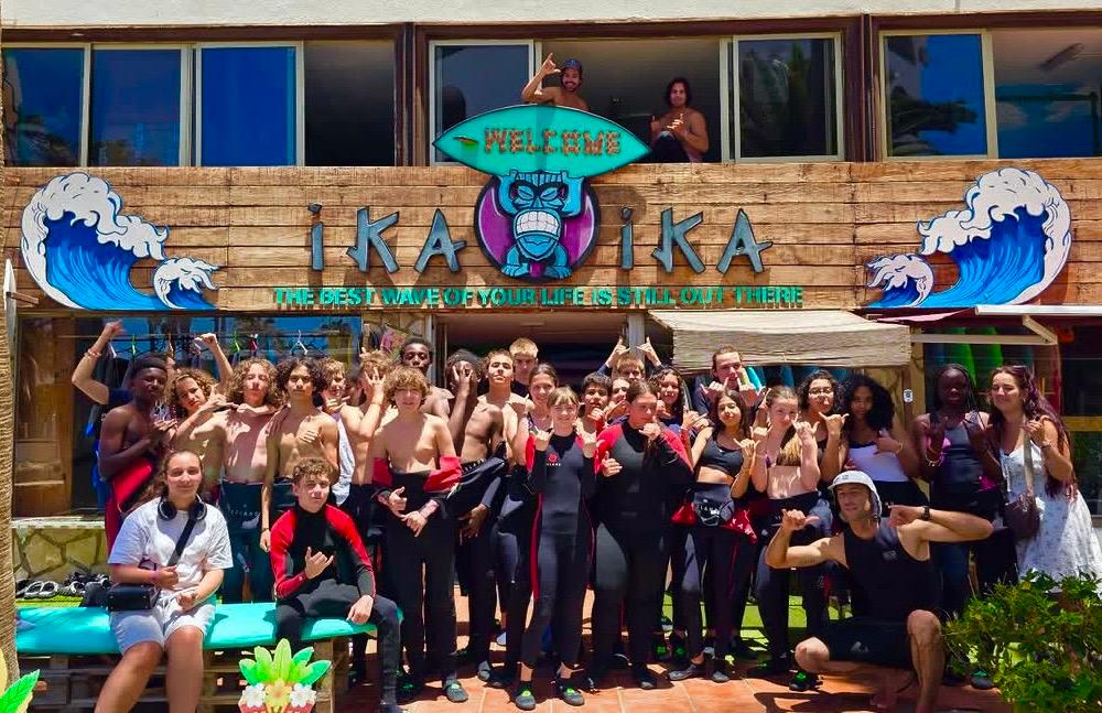 Clase de surf con Ikaika en Las Américas